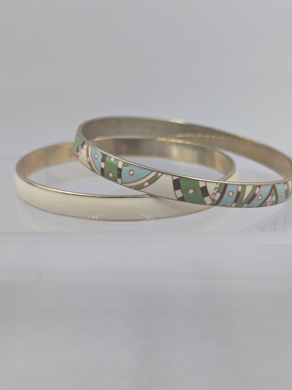 J.Crew Cream & Watercolor Enamel Gold Tone Bangle Bracelet Set | M290
